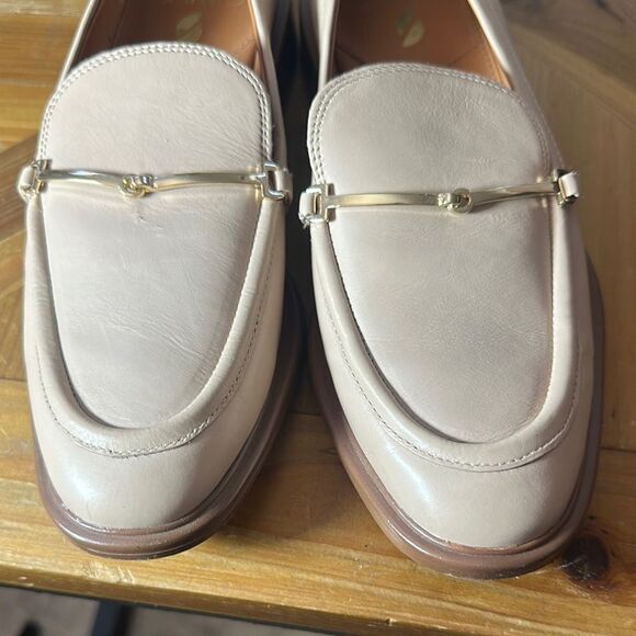 Franco Sarto Cream Flats with Metallic Accent - Picture 3 of 8